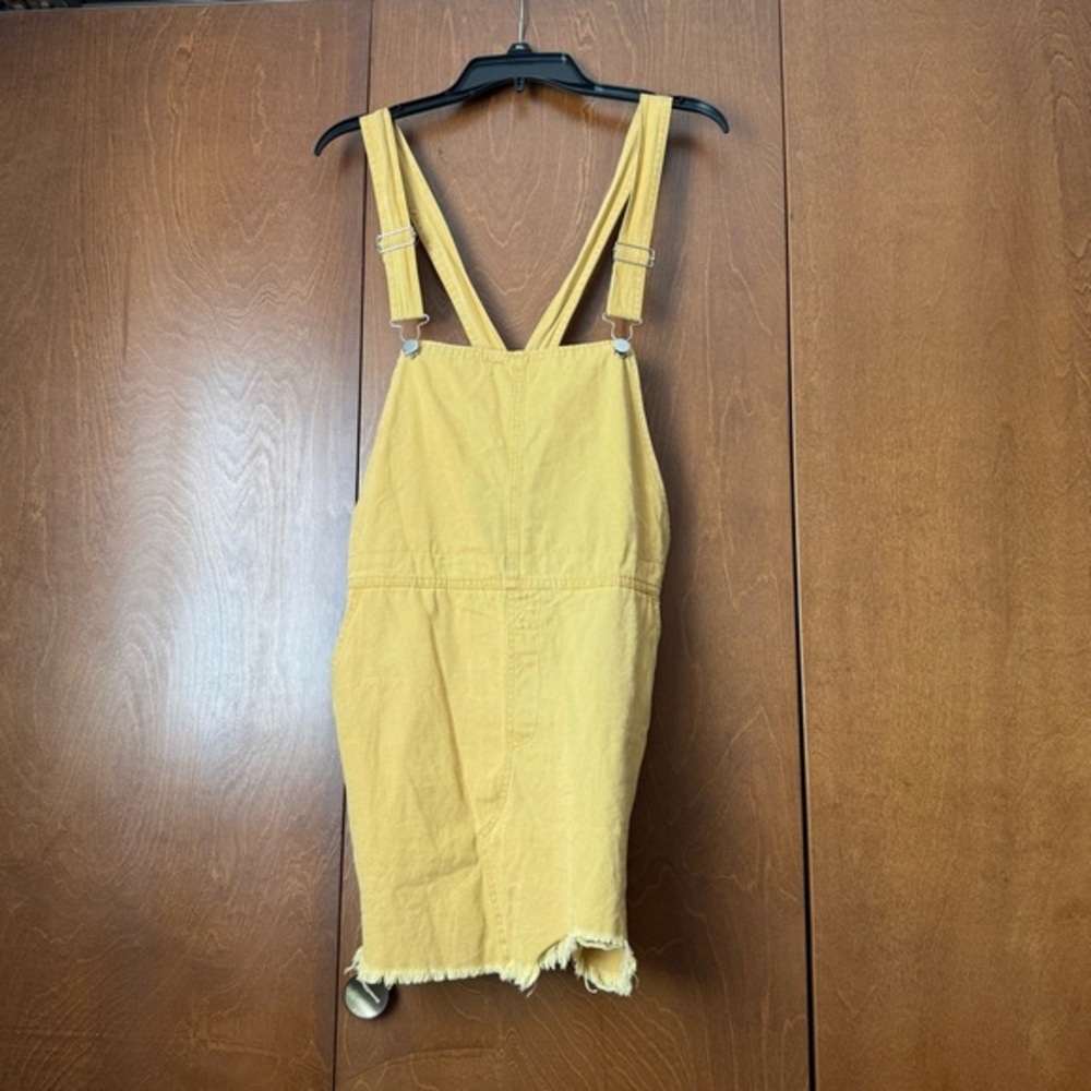 Vici Mustard Yellow Overall Jean Skirt, Distressed, Worn Once. Juniors Med